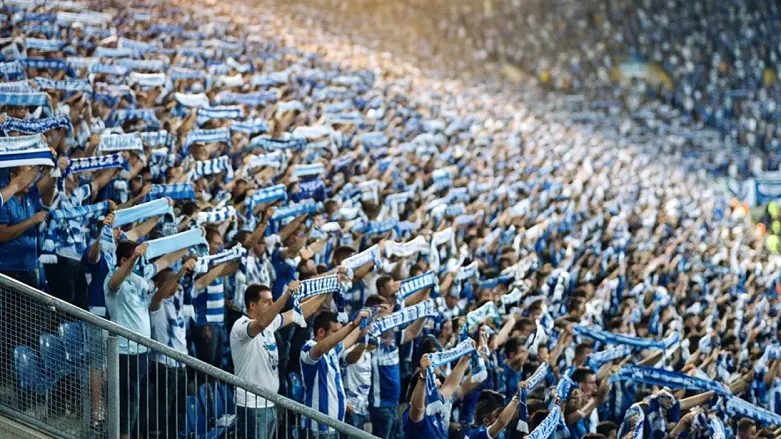 曼城的被射门前压迫次数排在欧冠第三却